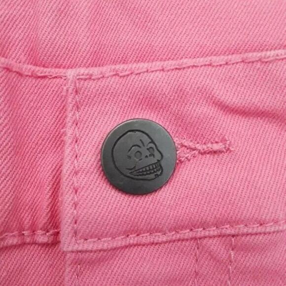 NWT Cheap Monday High-Rise Shorts Size 24 Second Skin Denim Strawberry Pink - Picture 8 of 10